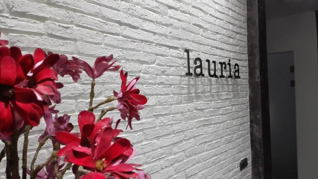 Hostal Lauria Madrid Exterior photo